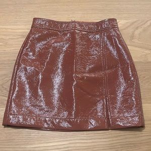 ARITZIA PATENT MINI SKIRT 00